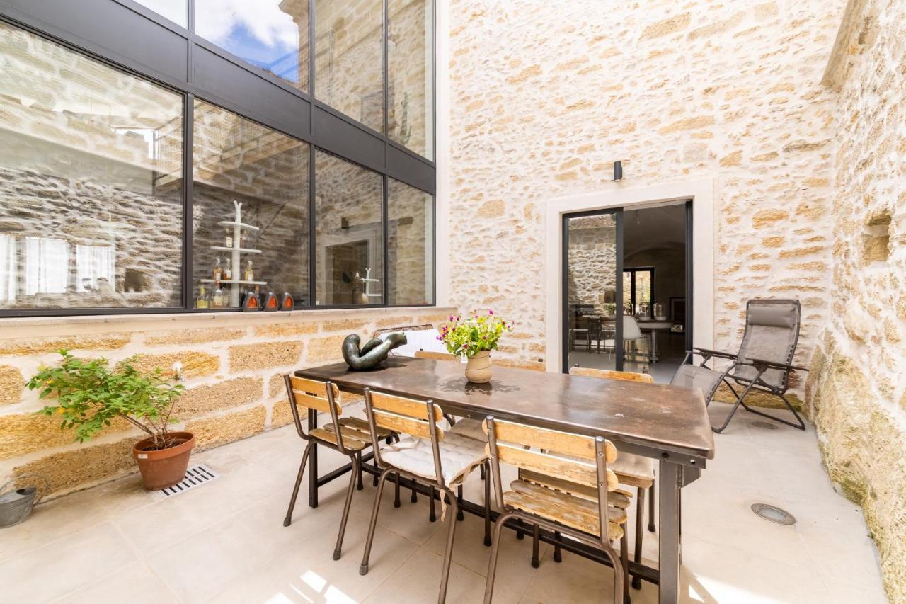 La Cour St Siffret- Uzes Bed and Breakfast Saint-Siffret Buitenkant foto